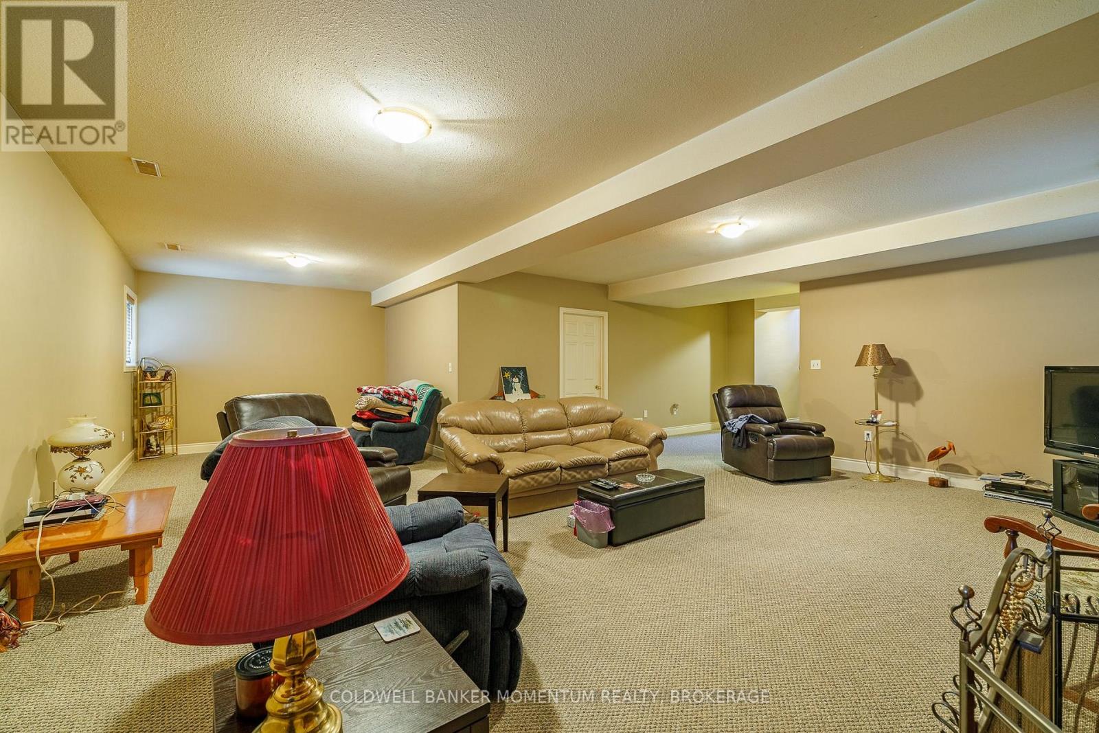 47 THOROLD AVENUE - 30