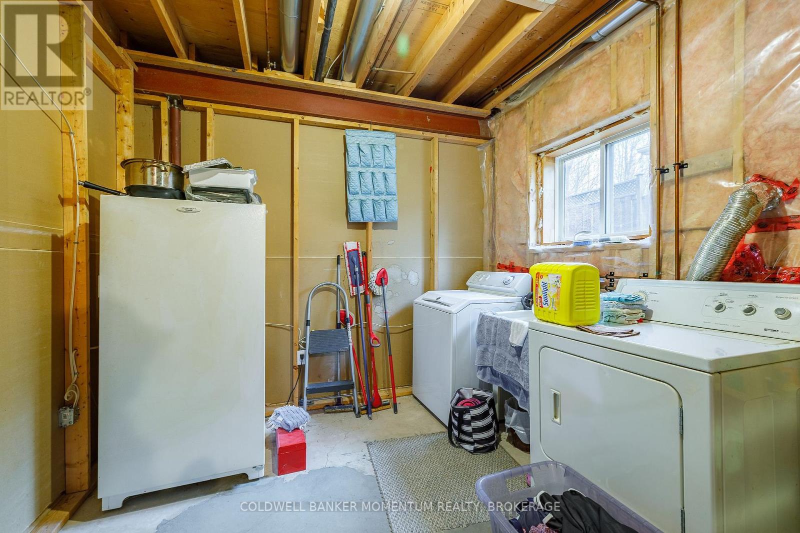 47 THOROLD AVENUE - 32