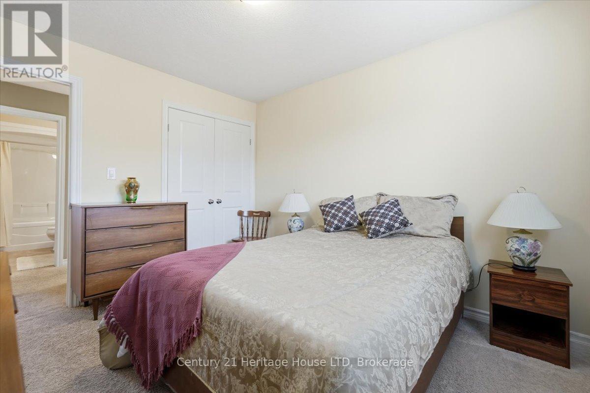 97 ABBOTT PLACE - 22
