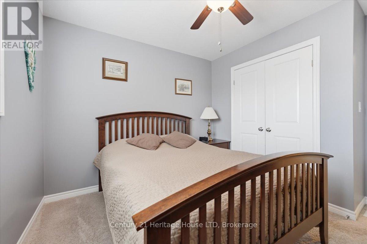 97 ABBOTT PLACE - 24