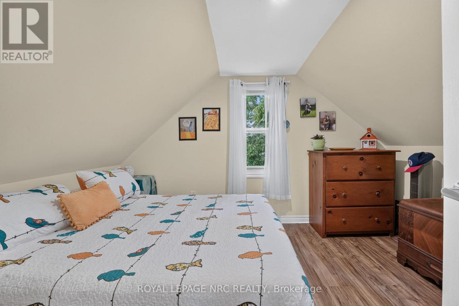 63 OAKWOOD STREET - 21
