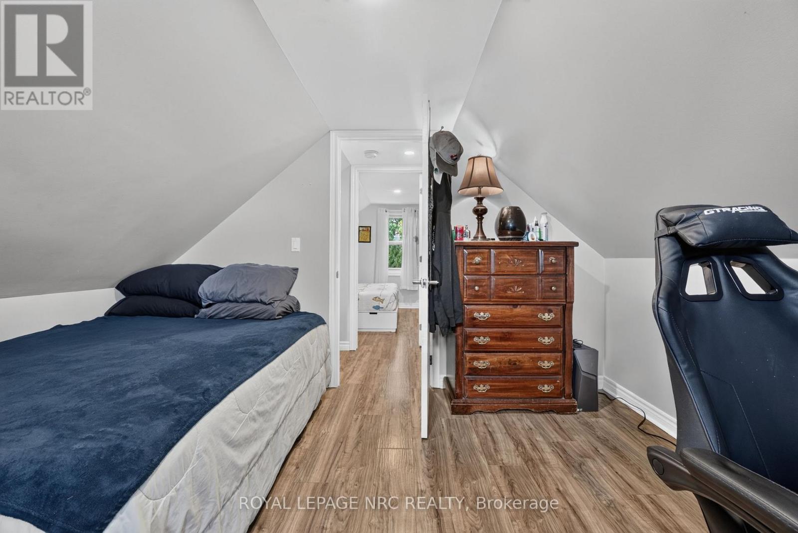 63 OAKWOOD STREET - 25