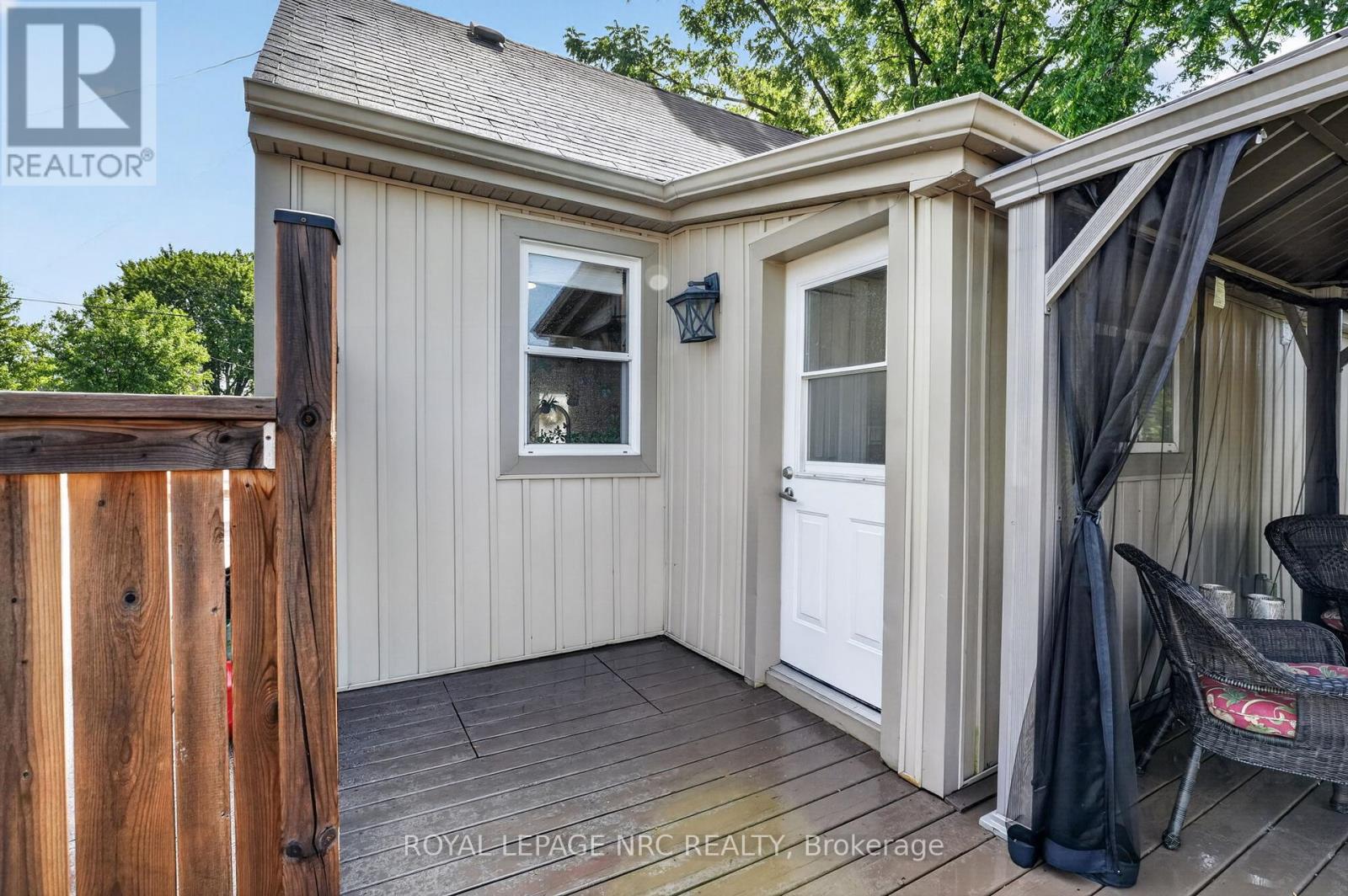 63 OAKWOOD STREET - 26