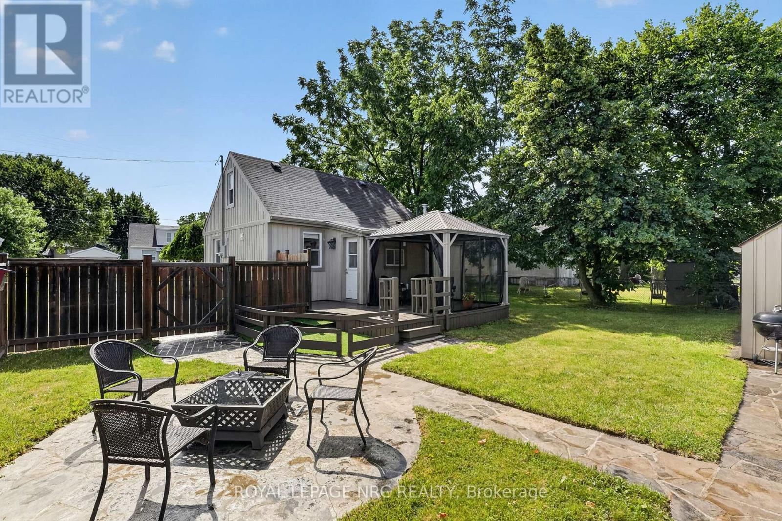 63 OAKWOOD STREET - 31