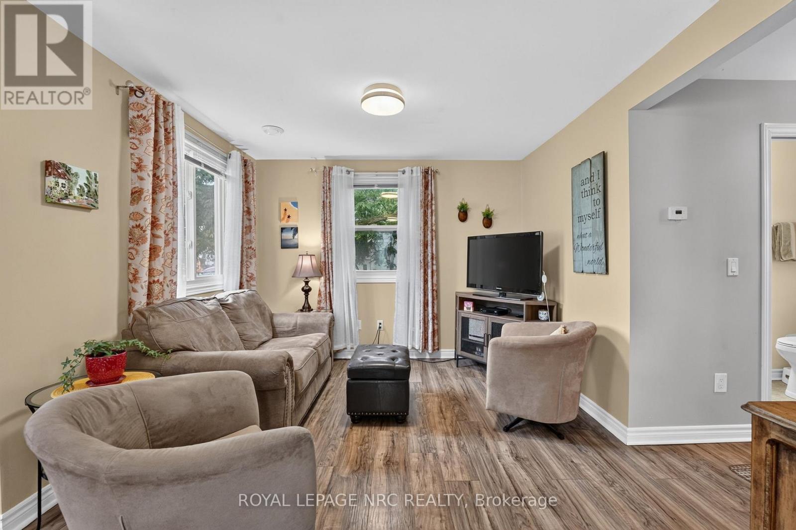 63 OAKWOOD STREET - 5