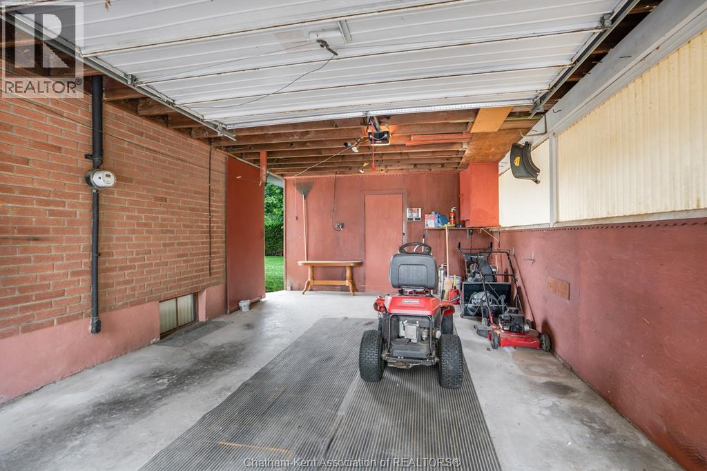 252 Tweedsmuir AVENUE East - 6