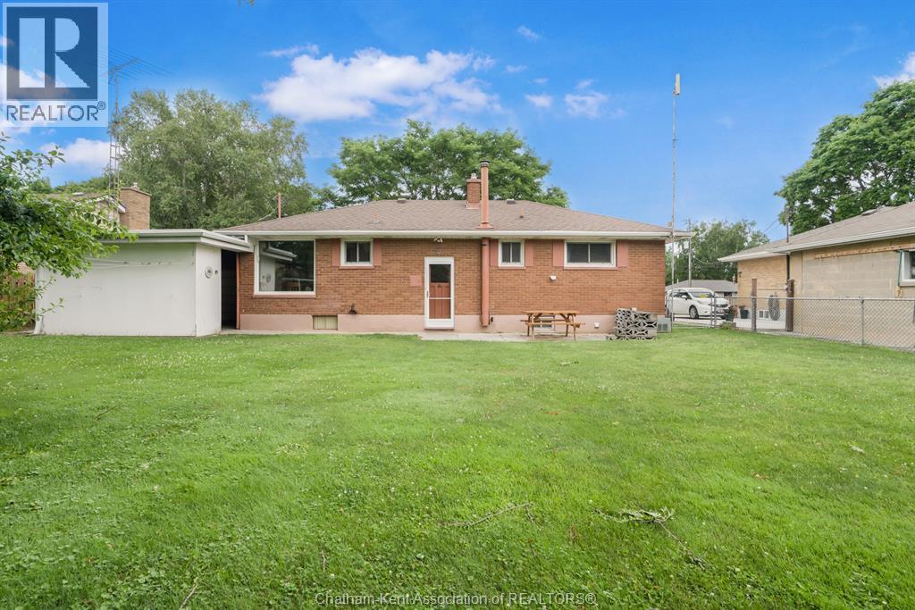 252 Tweedsmuir AVENUE East - Image 7