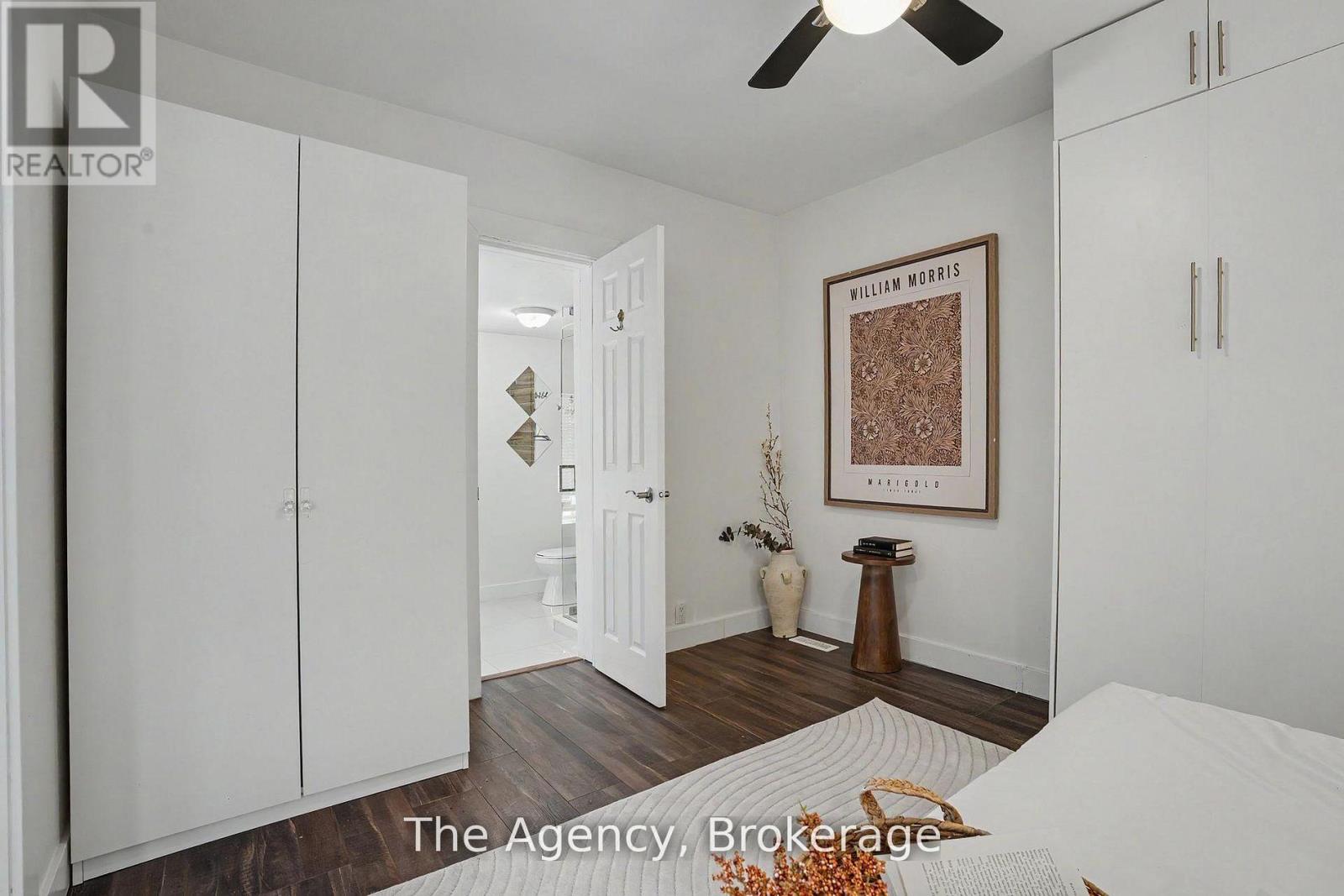 881 LAKESHORE ROAD E - 15
