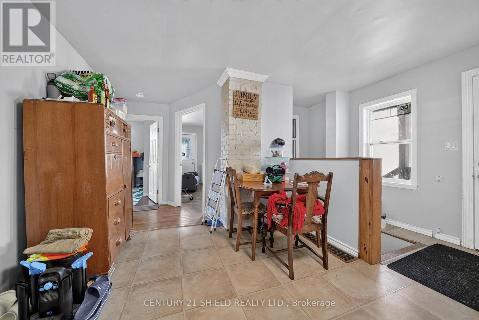 79 LEFEBVRE AVENUE - 10
