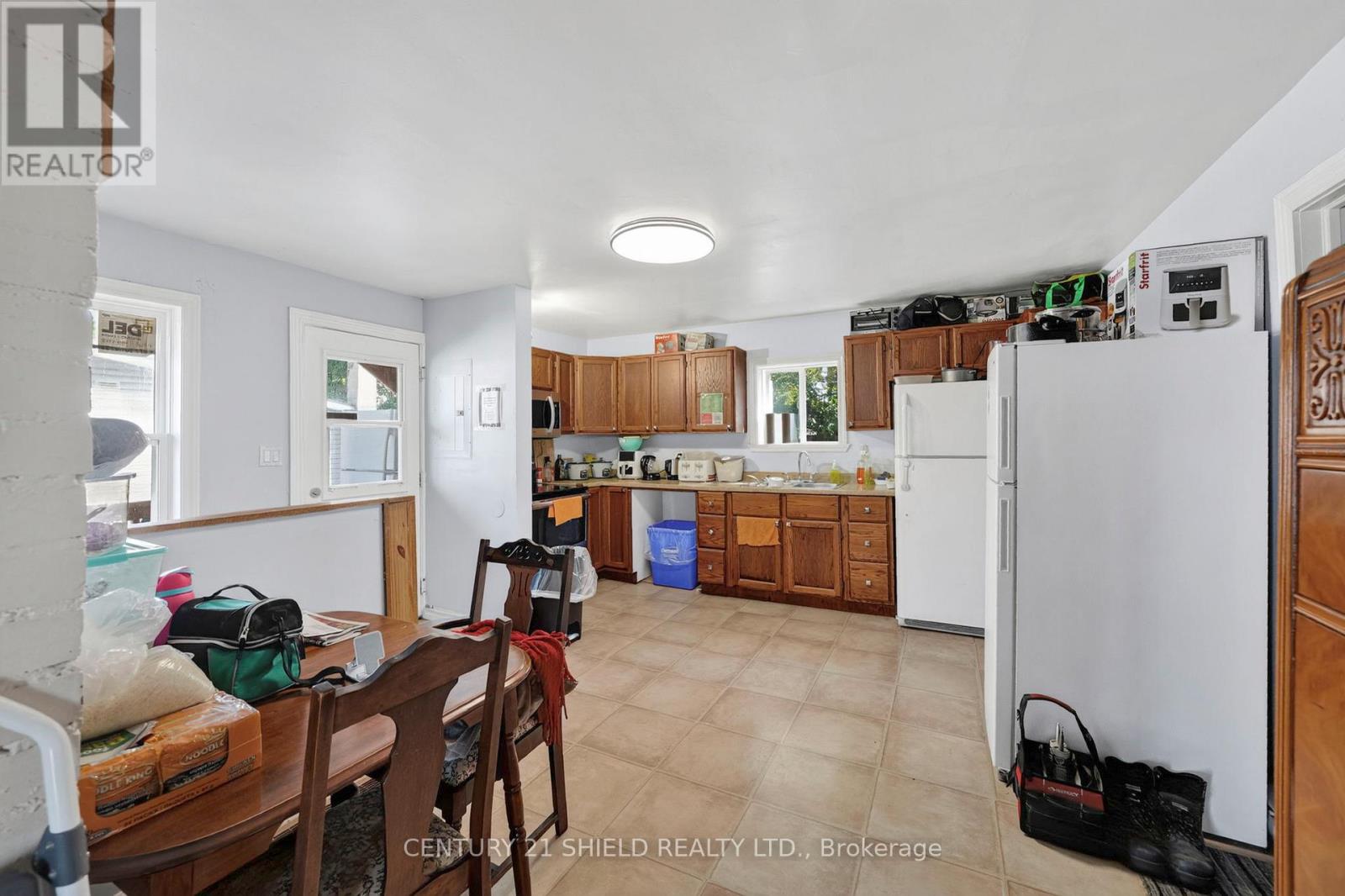 79 LEFEBVRE AVENUE - 11