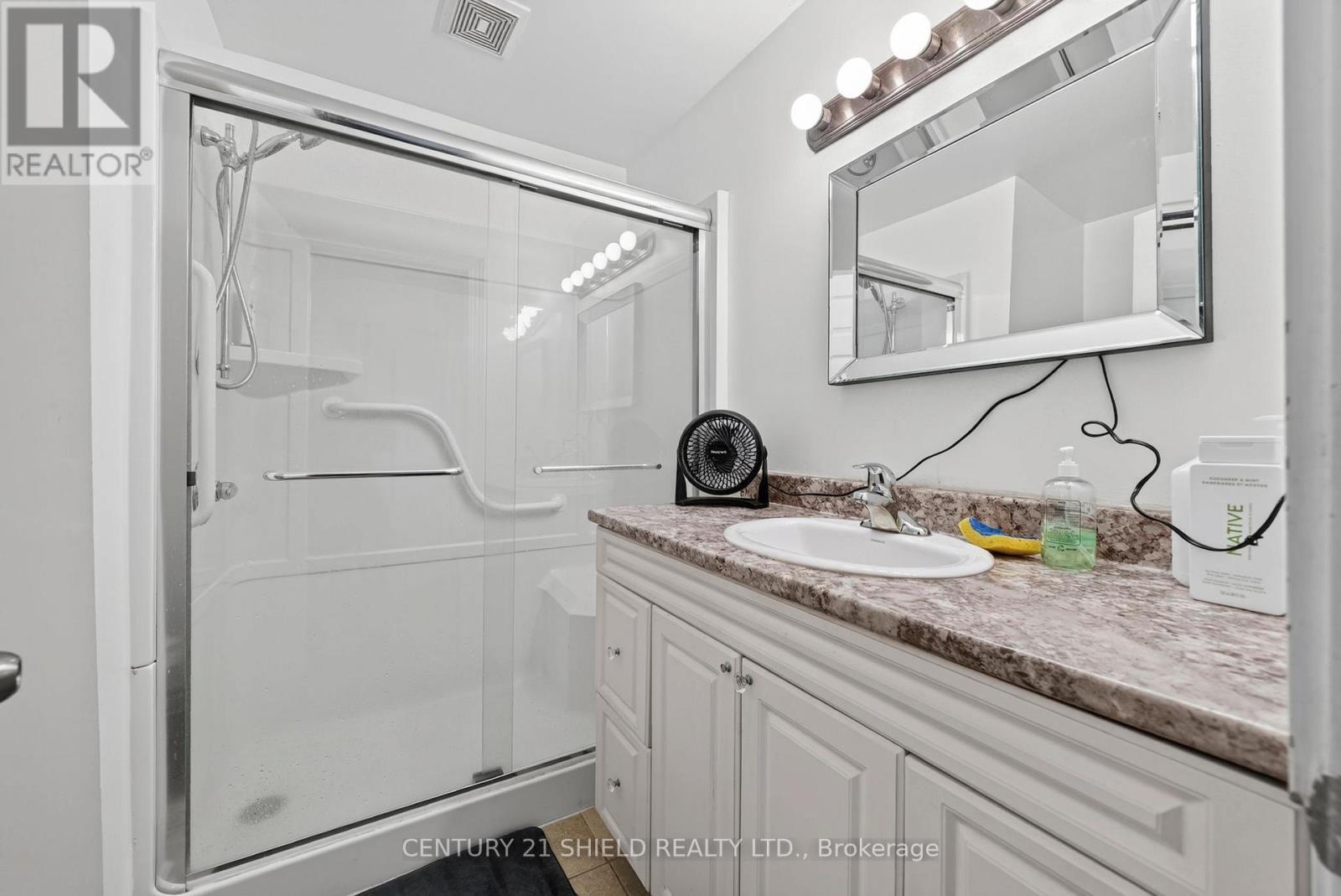 79 LEFEBVRE AVENUE - 15