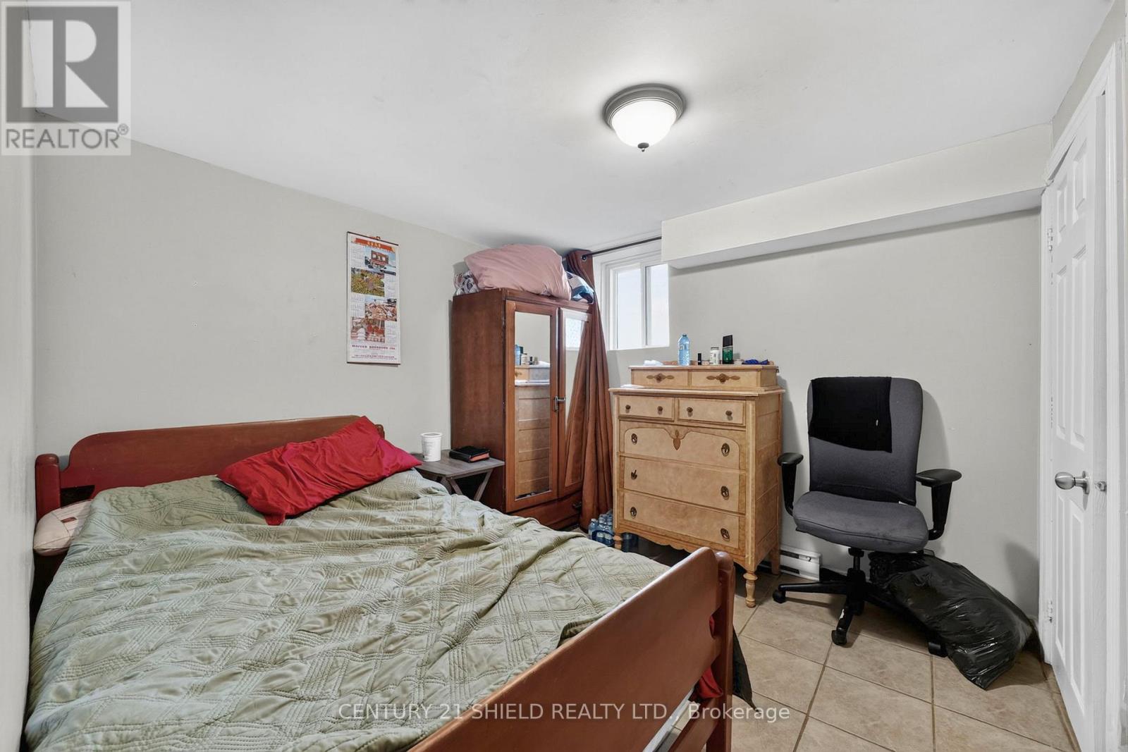 79 LEFEBVRE AVENUE - 25