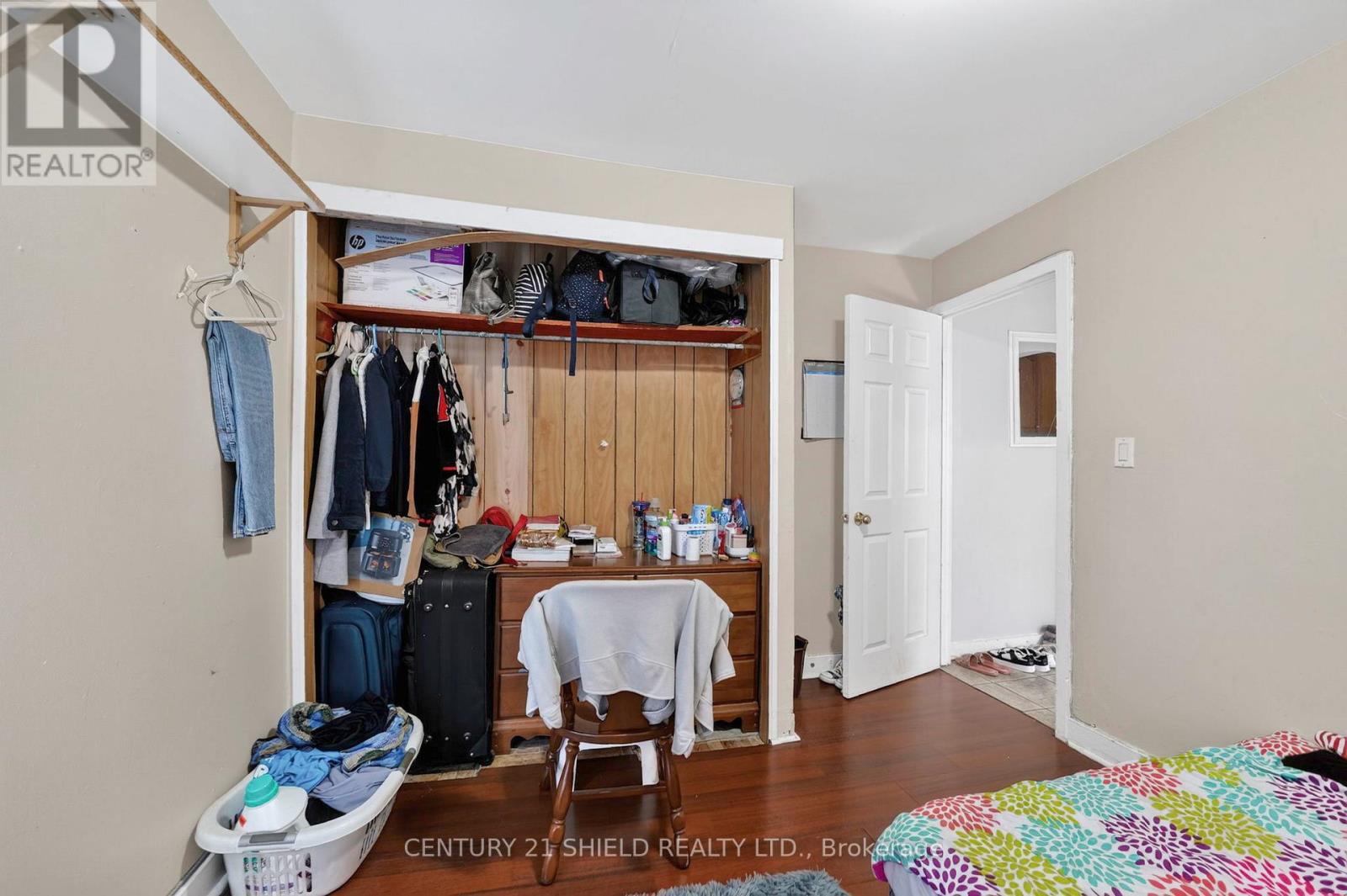 79 LEFEBVRE AVENUE - 40