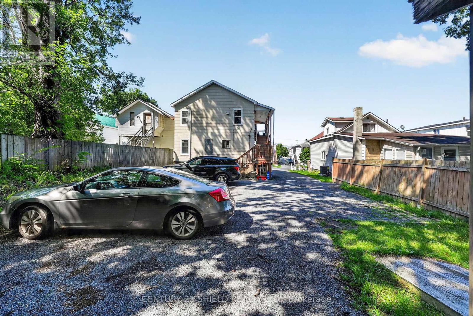 79 LEFEBVRE AVENUE - 46