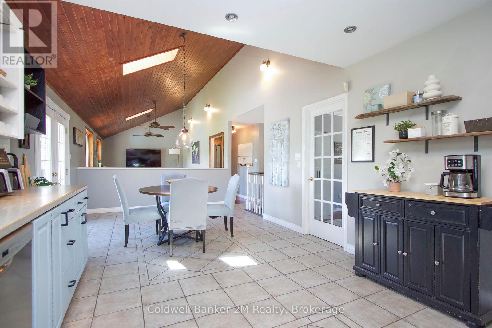 2890 CHURCH STREET - 8
