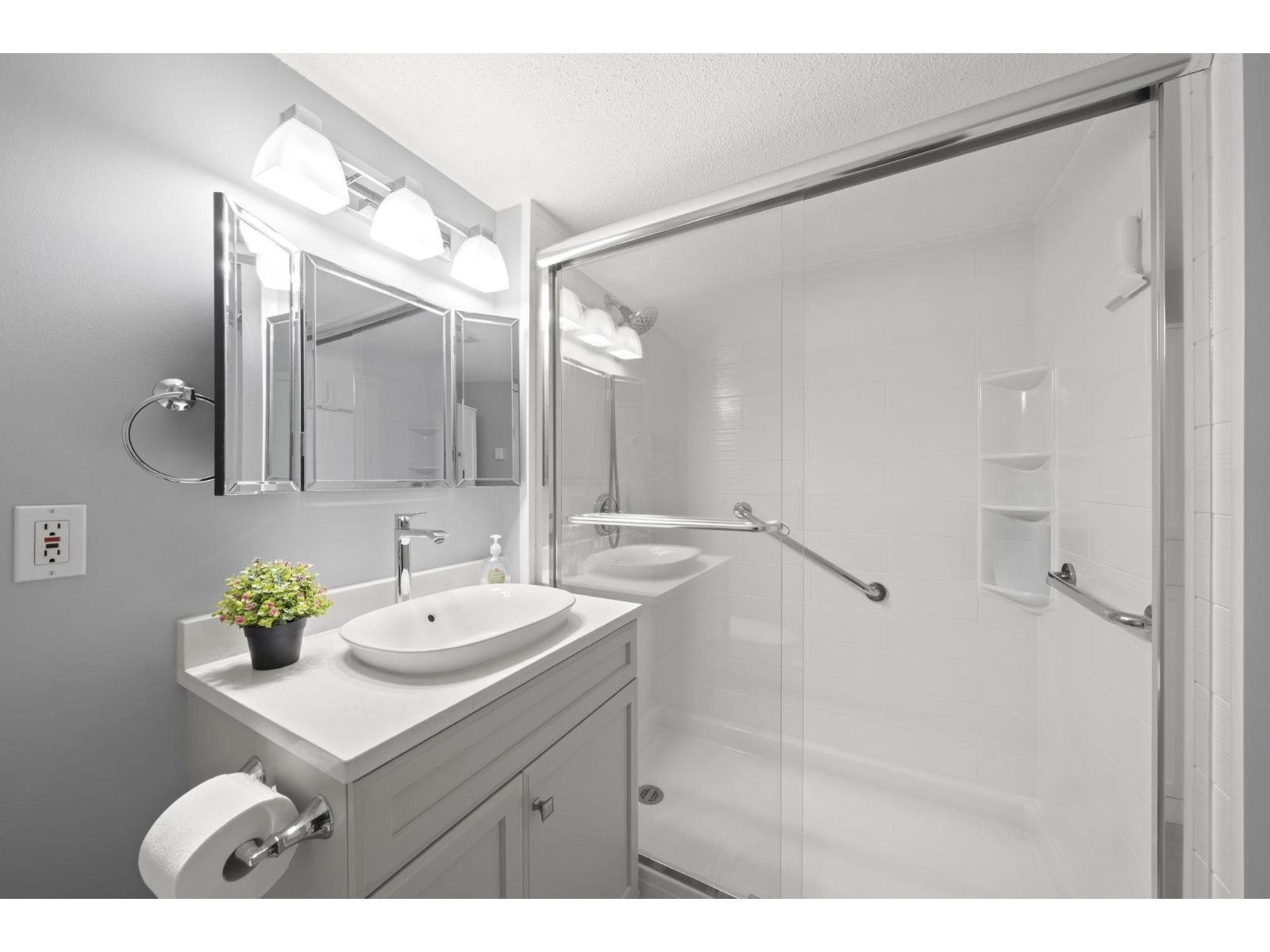 1 Bed, 1 Bath Apartment for Sale in Langley – 206 20120 56 AVENUE, Langley – MLS# R3142879 - Image 24