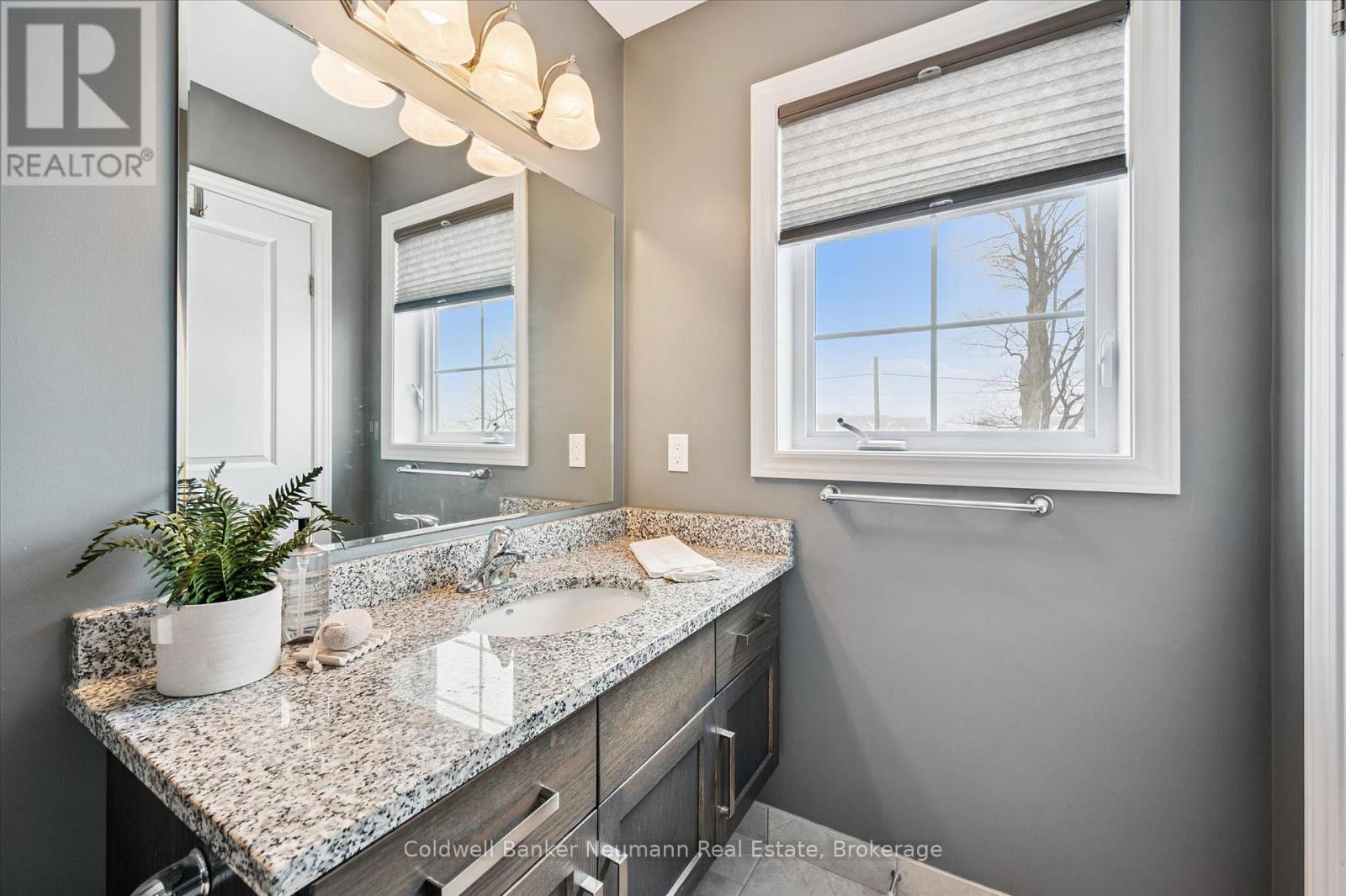 51 JEFFREY DRIVE - 16