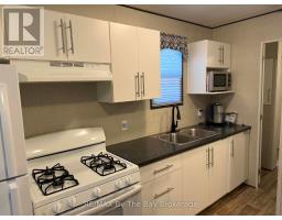 210 - 1082 Shamrock Marina Road, Gravenhurst, ON P0E1N0 Photo 8
