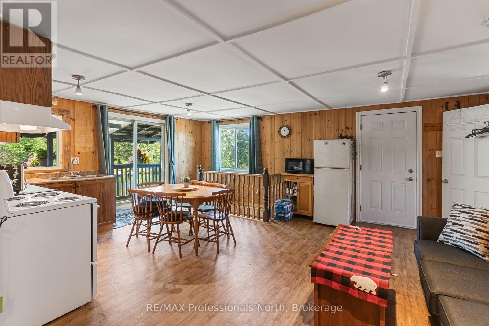 4278 DEEP BAY ROAD - 23