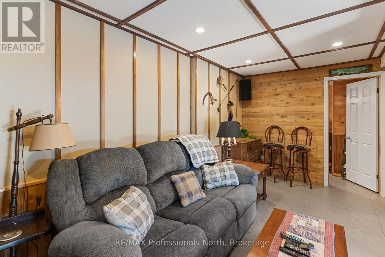 4278 DEEP BAY ROAD - 32