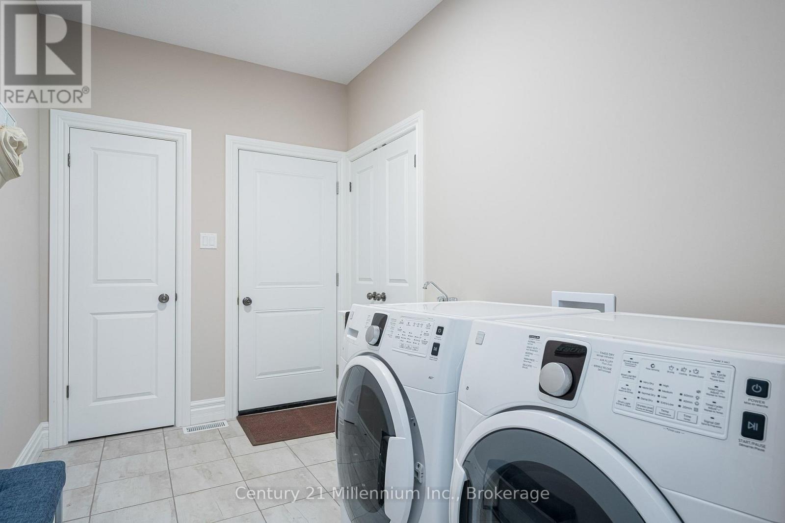 176 COBBLE BEACH DRIVE - Image 26