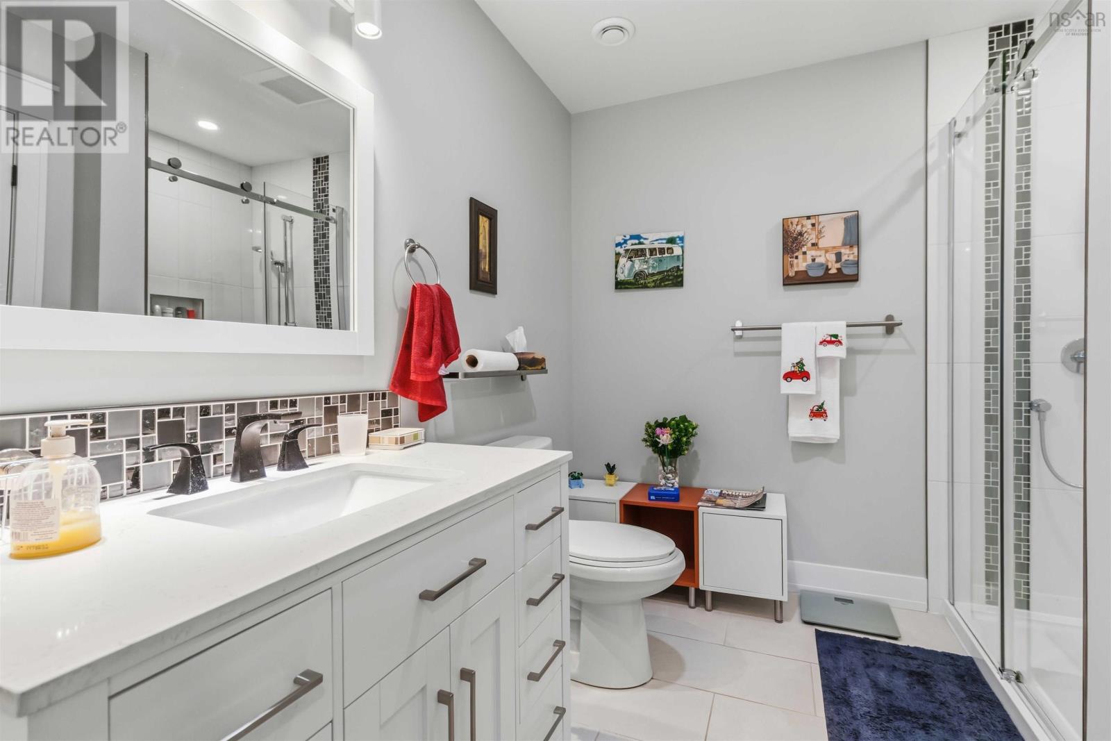 71 Acorn Drive - 32