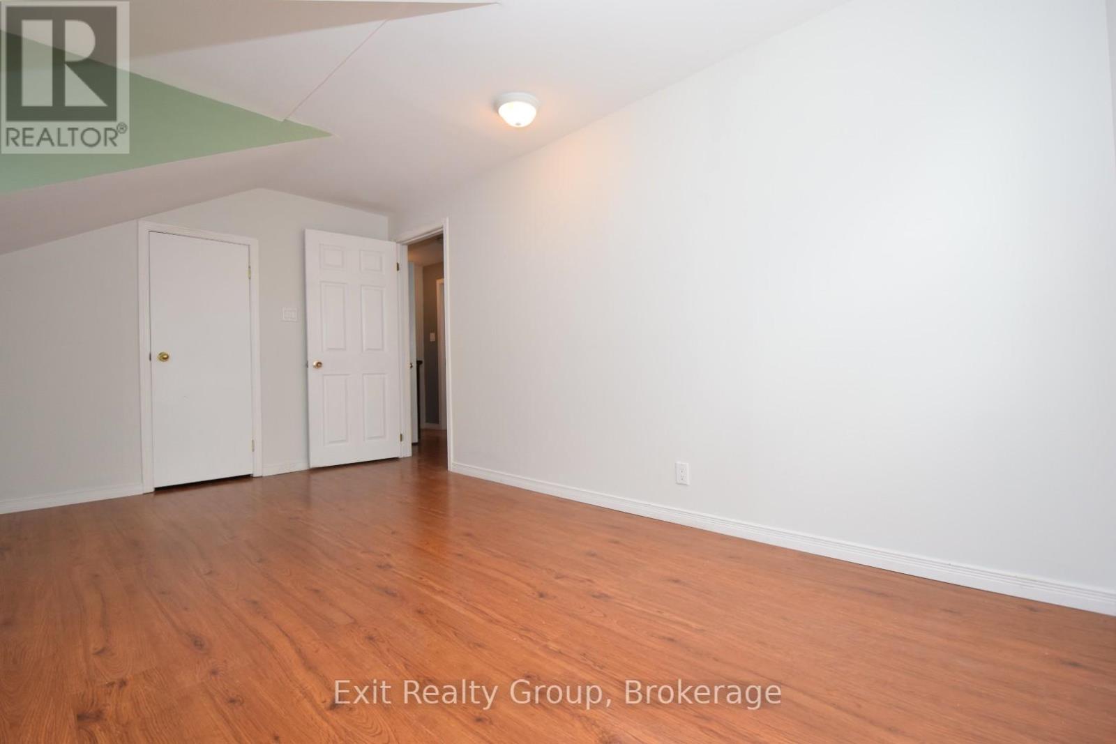 11 FLINDALL STREET - 11