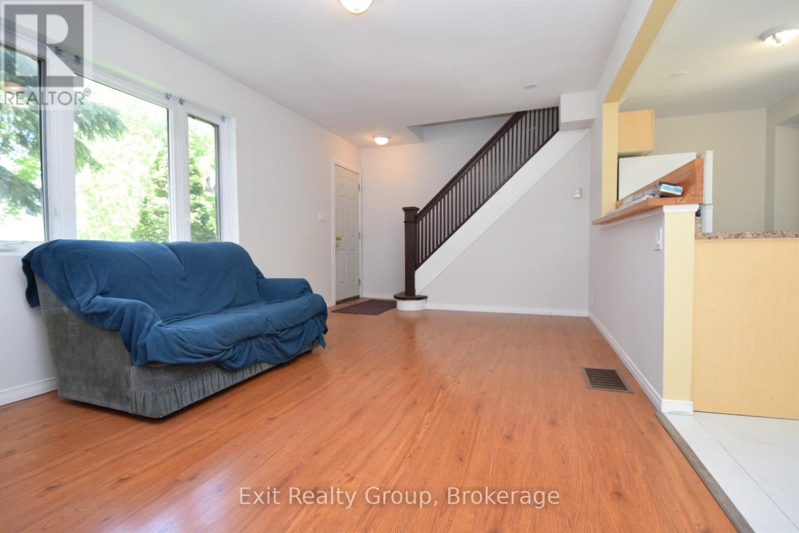 11 FLINDALL STREET - 2