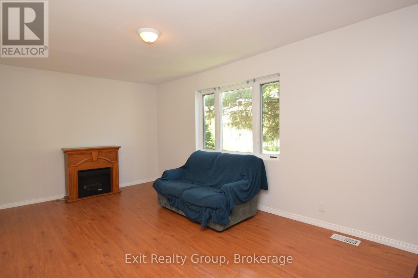 11 FLINDALL STREET - 3
