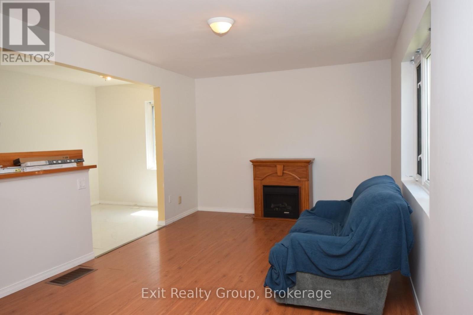 11 FLINDALL STREET - 4