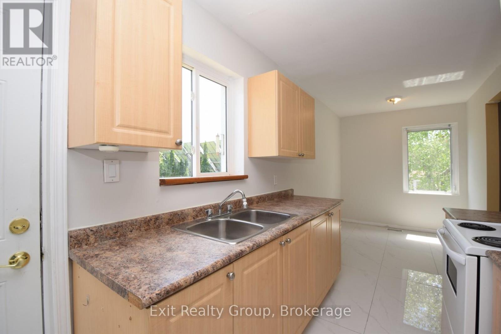 11 FLINDALL STREET - 8