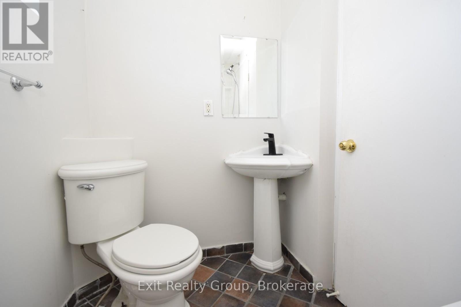 13 FLINDALL STREET - 17
