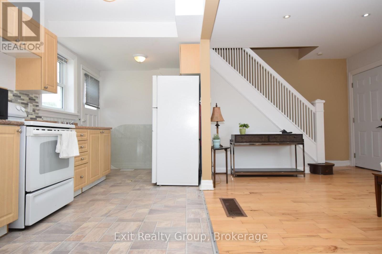 13 FLINDALL STREET - 6