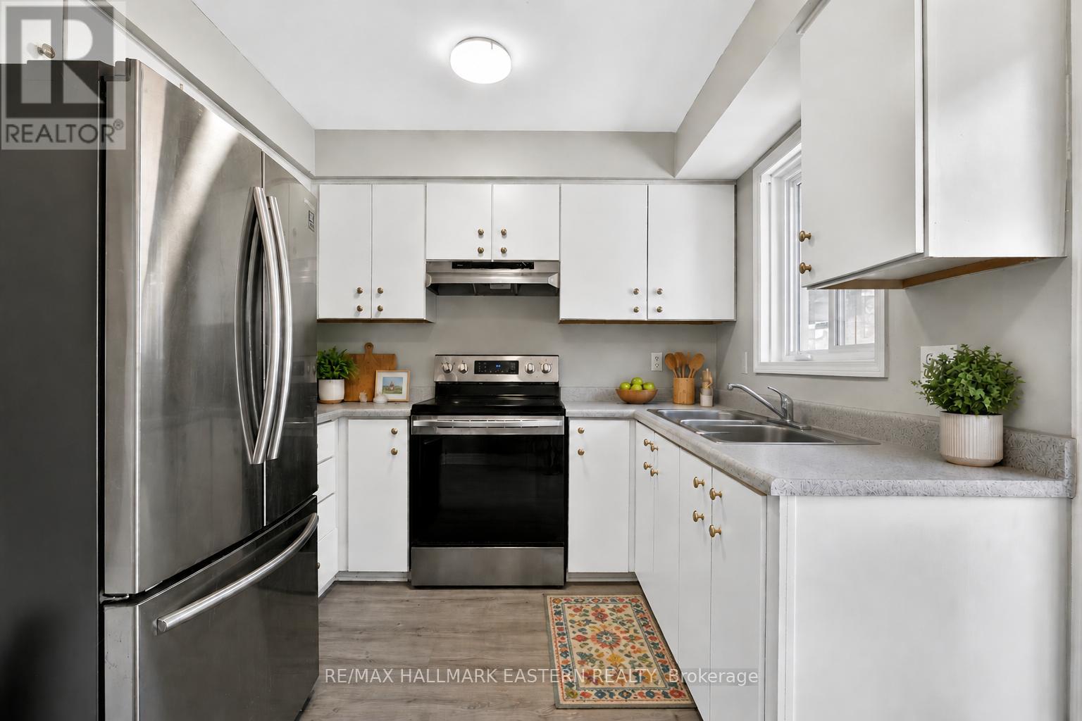 285 TOWERHILL ROAD - Image 8