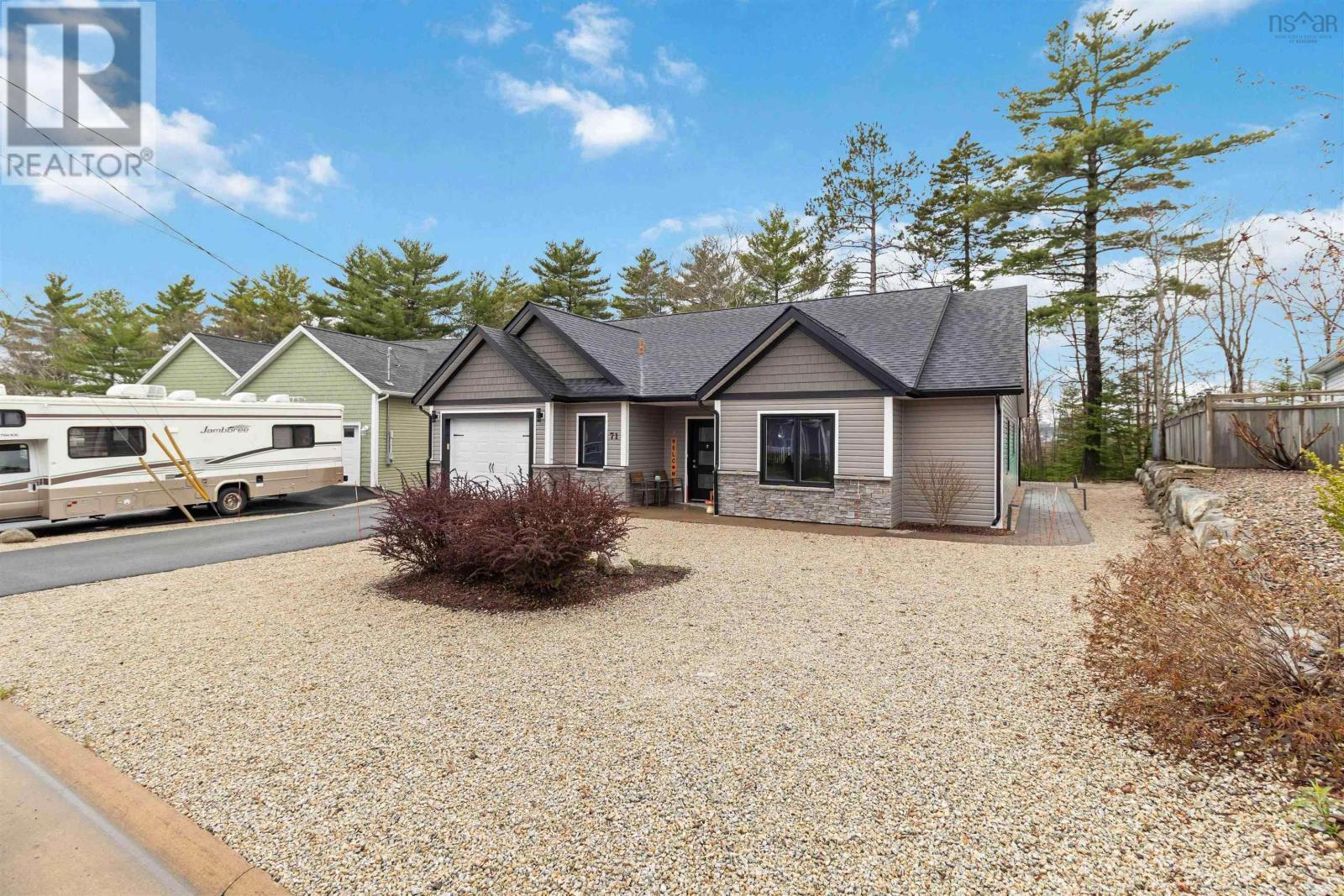 71 Acorn Drive - 3