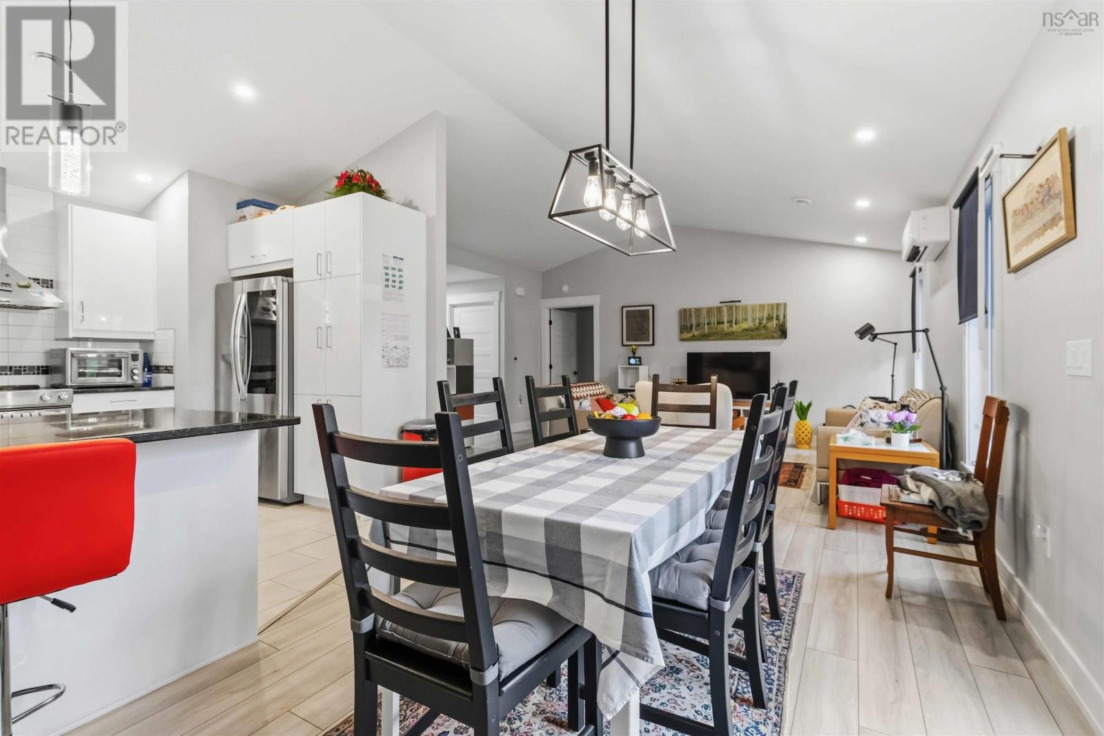 71 Acorn Drive - 21