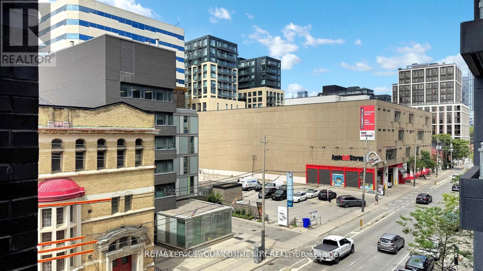 #314 111 BATHURST STREET - 24