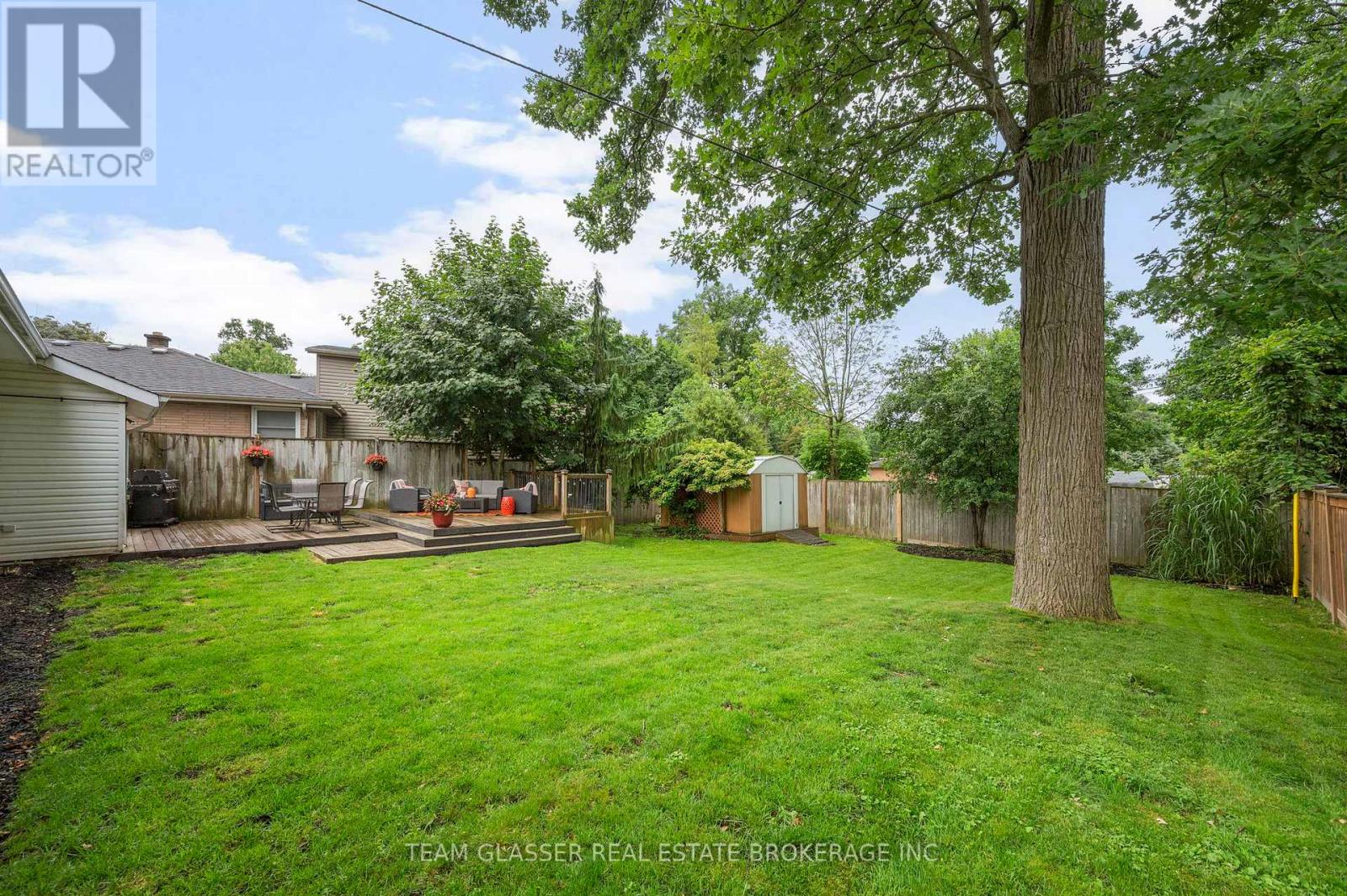 264 RIDGEWOOD CRESCENT - 22