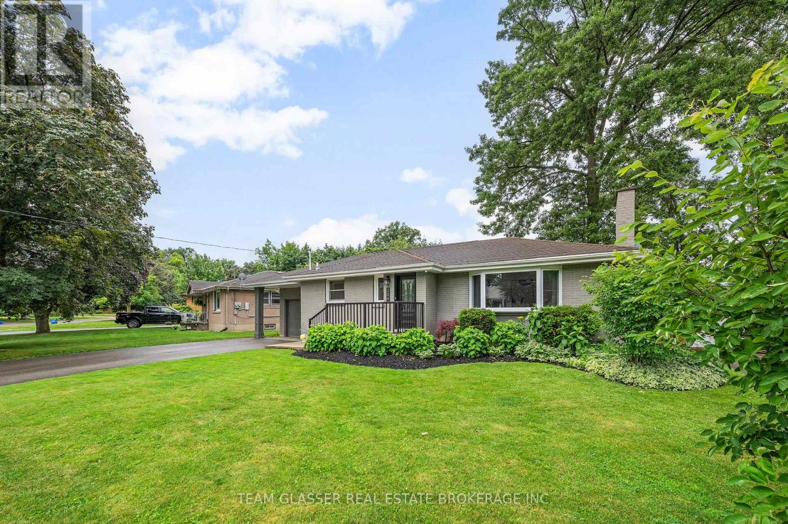 264 RIDGEWOOD CRESCENT - 3