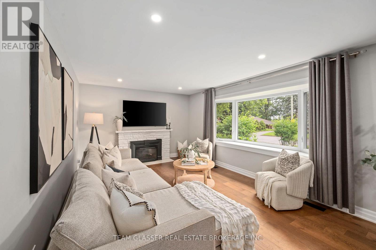 264 RIDGEWOOD CRESCENT - 6