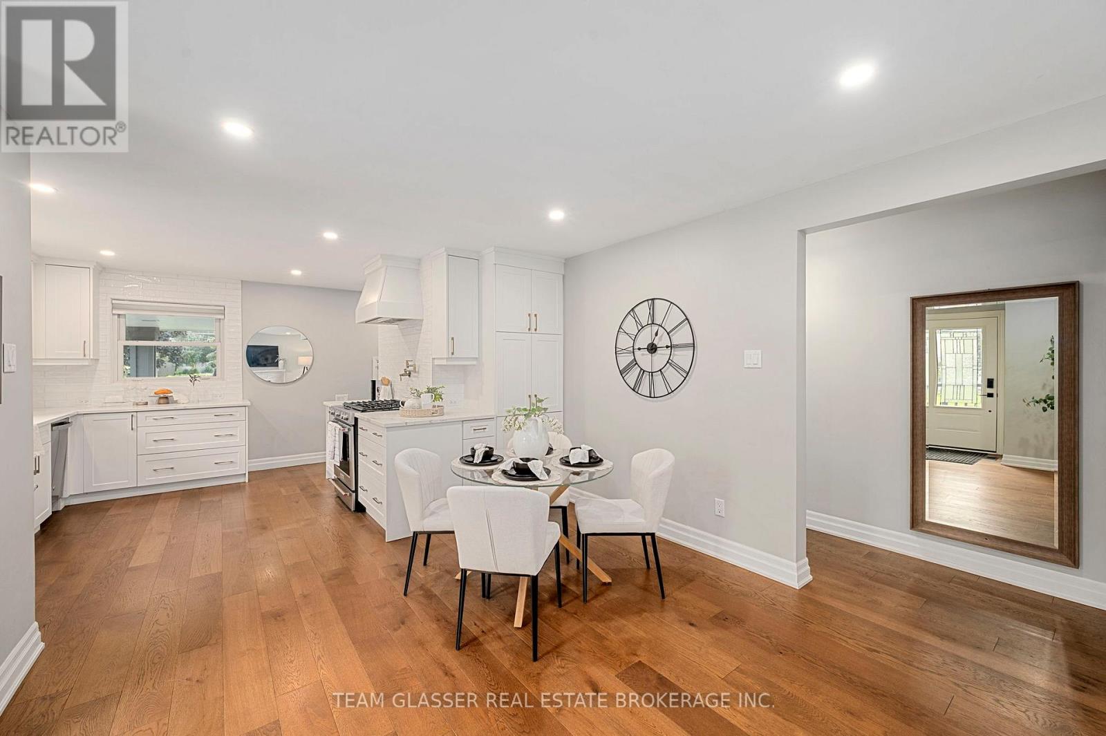 264 RIDGEWOOD CRESCENT - 8