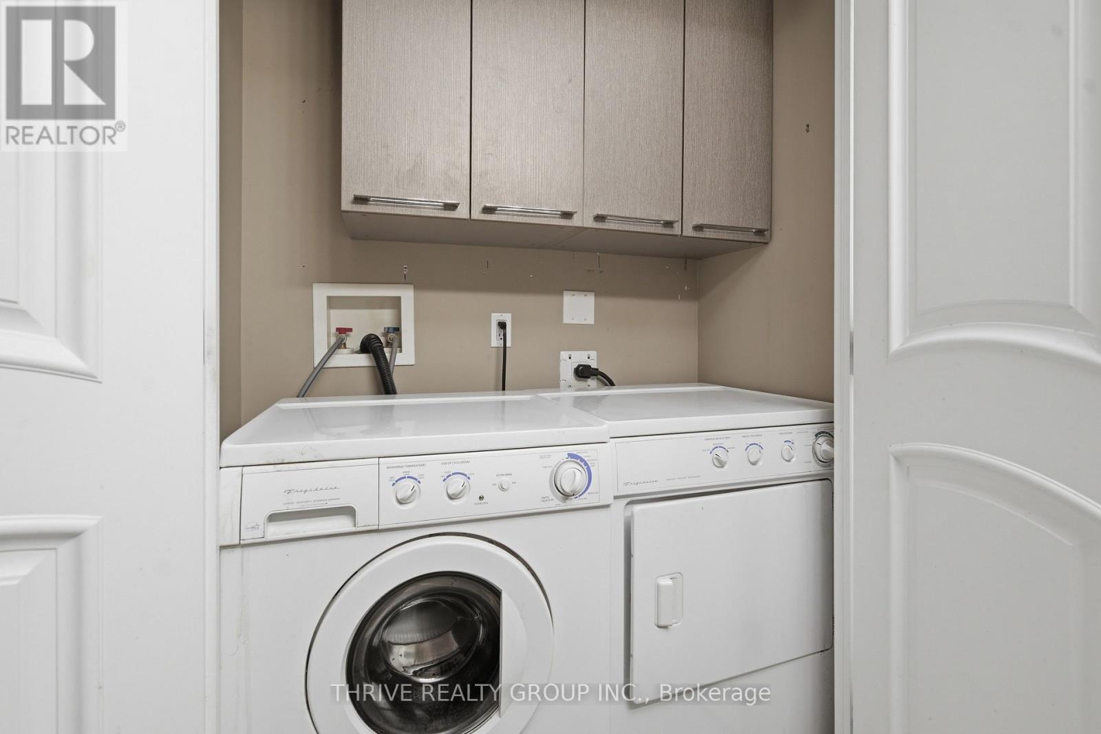 #802 250 PALL MALL STREET - Image 18