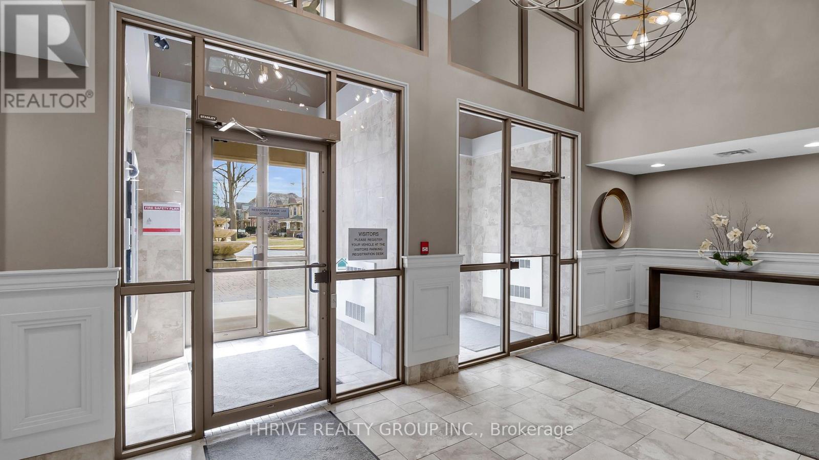 #802 250 PALL MALL STREET - Image 35