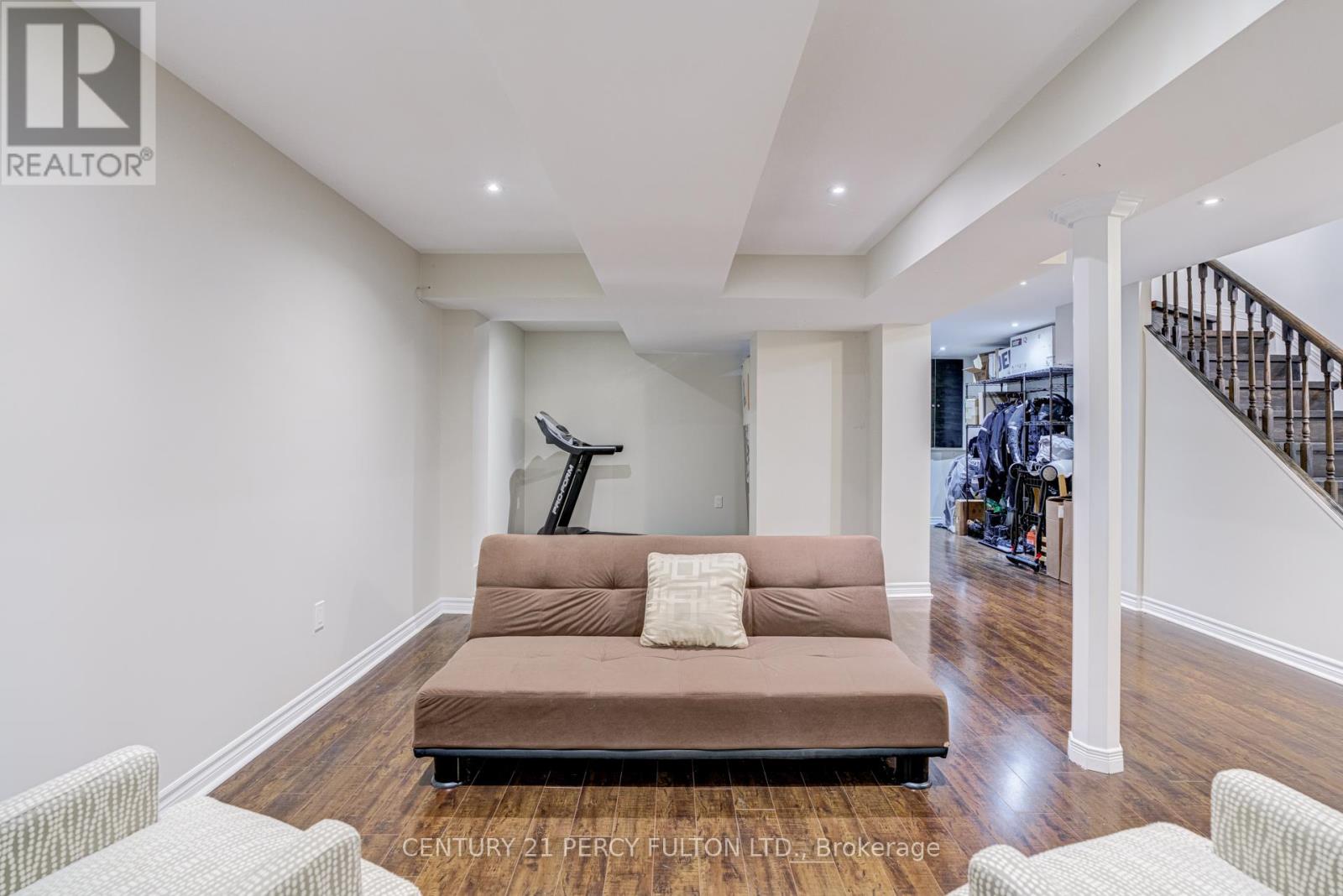 523 CHURCH STREET N - 34