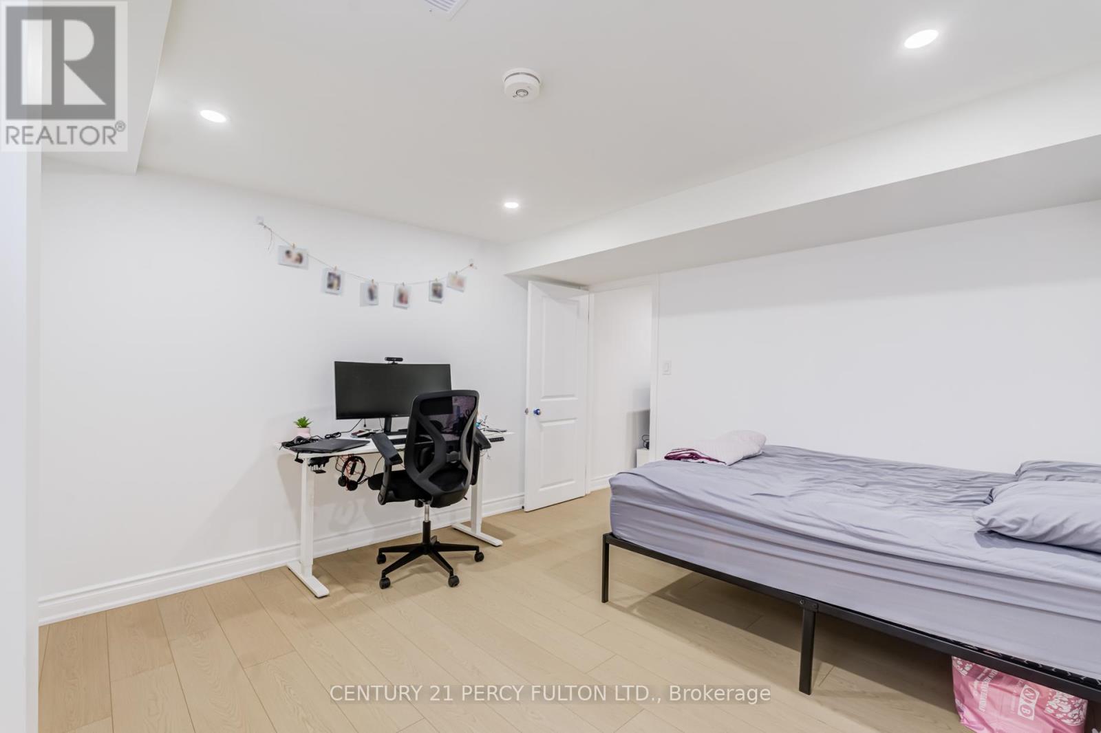 79 HUNTSMILL BOULEVARD - 32