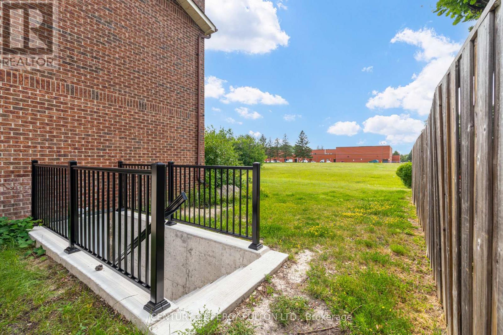 79 HUNTSMILL BOULEVARD - 36