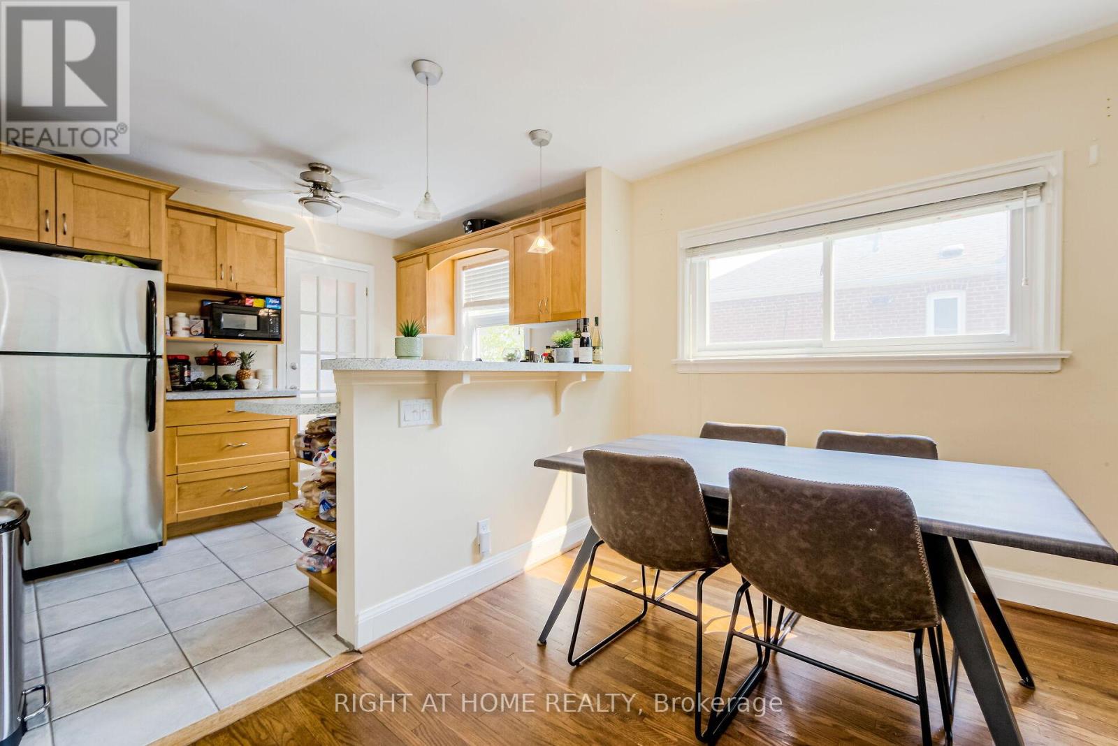 32 FLORENS AVENUE - 10