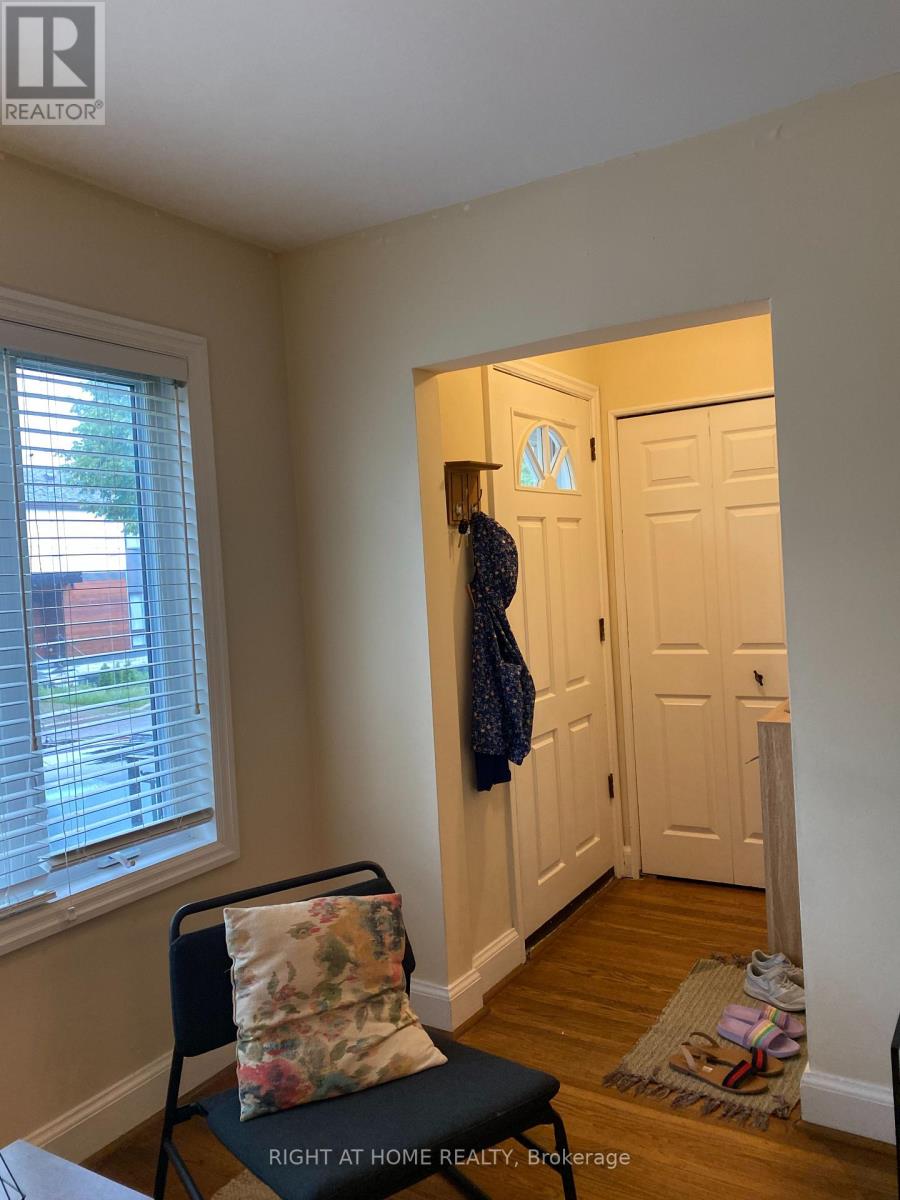 32 FLORENS AVENUE - 36