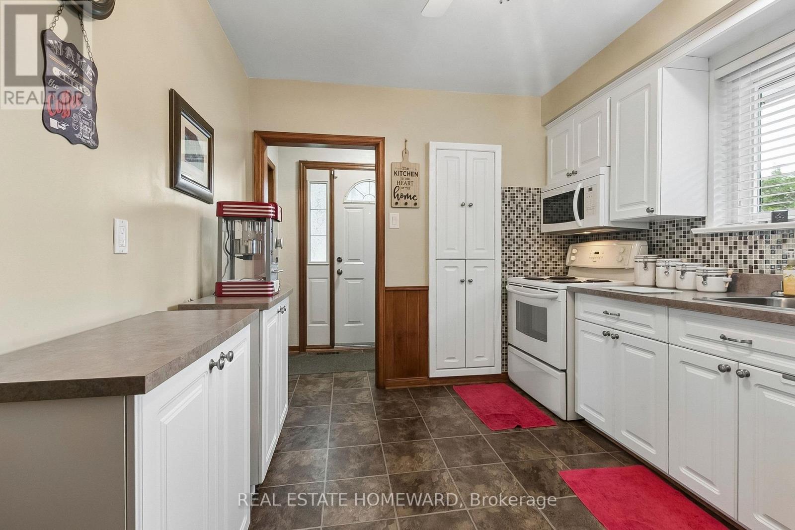 94 ROCHMAN BOULEVARD - 12