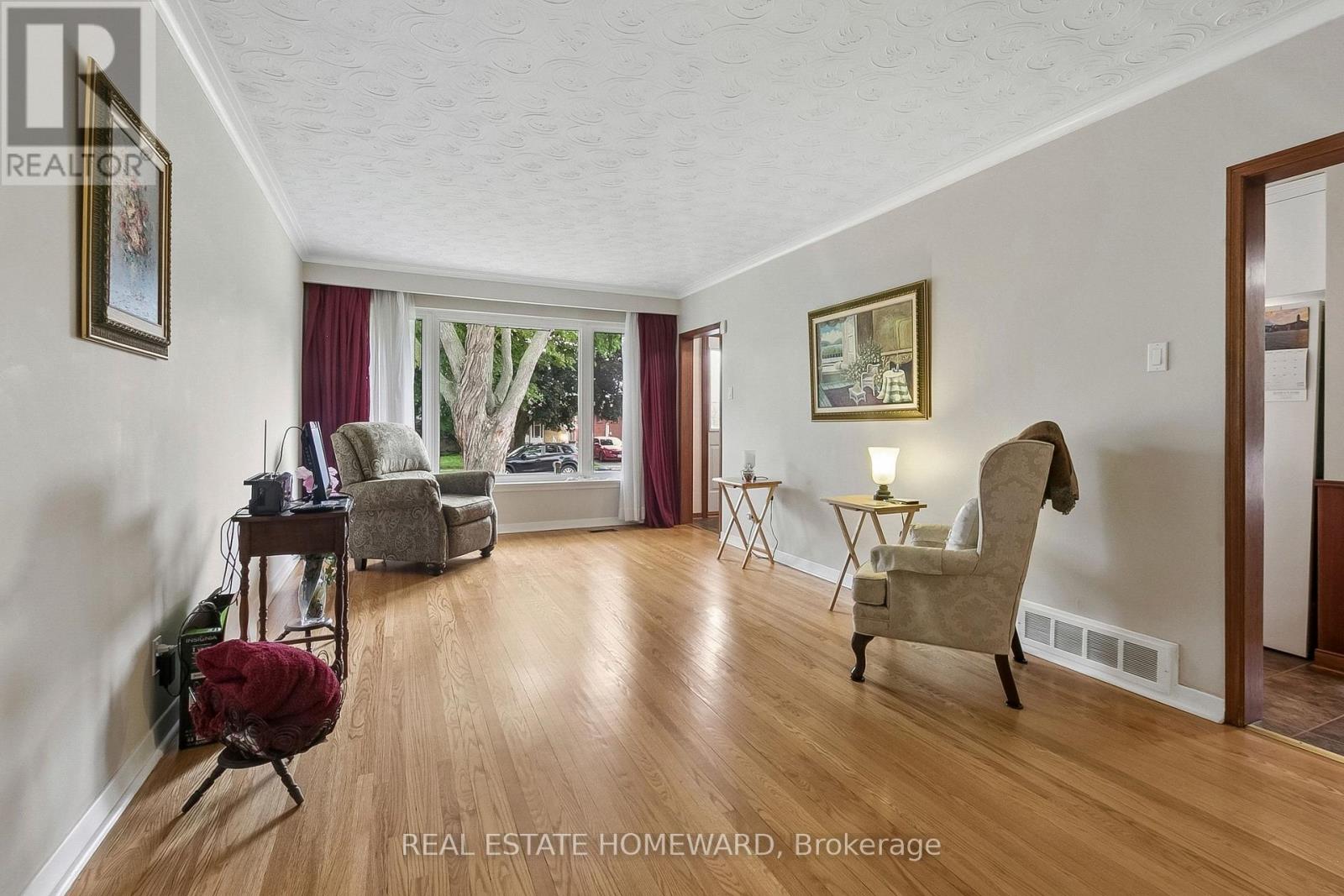 94 ROCHMAN BOULEVARD - 13